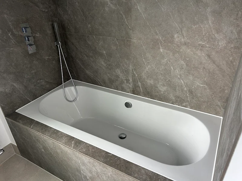 Bathroom tiling work